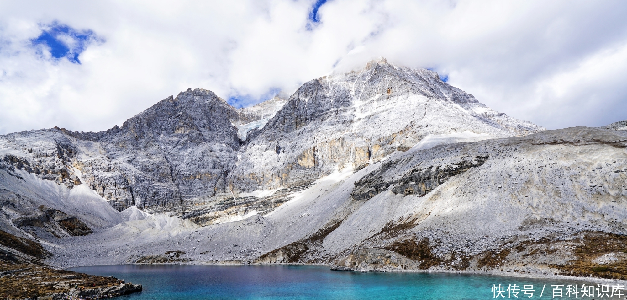 抖音里最火的网红景区,游客却对它褒贬不一,稻城亚丁究竟什么样