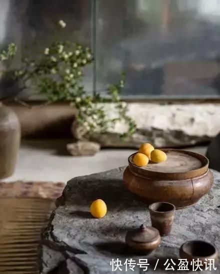  【过上】“北漂”老外爆改长城下100㎡破败农民房，一家四口过上