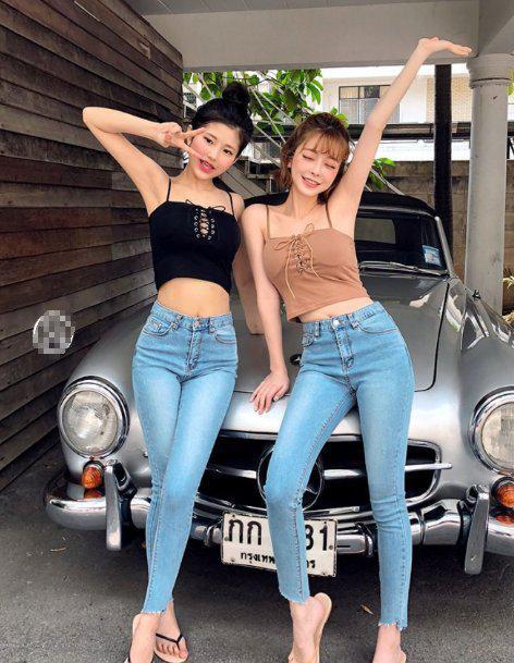 倩丽无比的牛仔裤美女，尽显窈窕身姿！