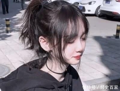 脸上|女孩脸上有这“3标志”,别再“披头散发”了,头发扎起来秒变校花
