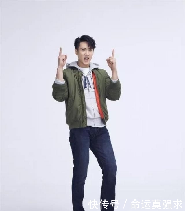  『素色』秋季夹克该选什么款式？三款经典夹克让你帅气过秋！