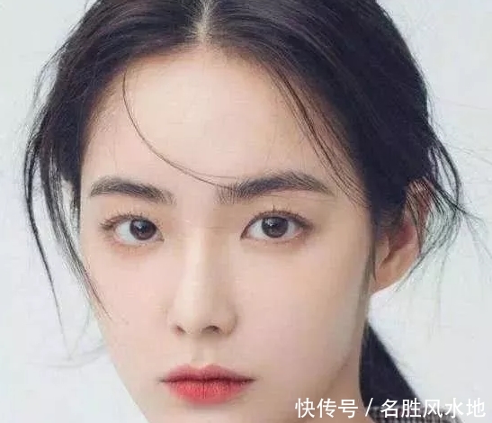  『天生』天生“公主脸”的女孩，都会有这“3特征”、注定被“捧在手心”
