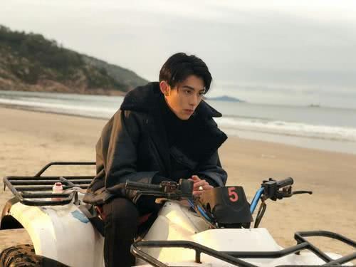 赵丽颖新作《步步生莲》,改编知名网络小说,网友:不会忘记小花