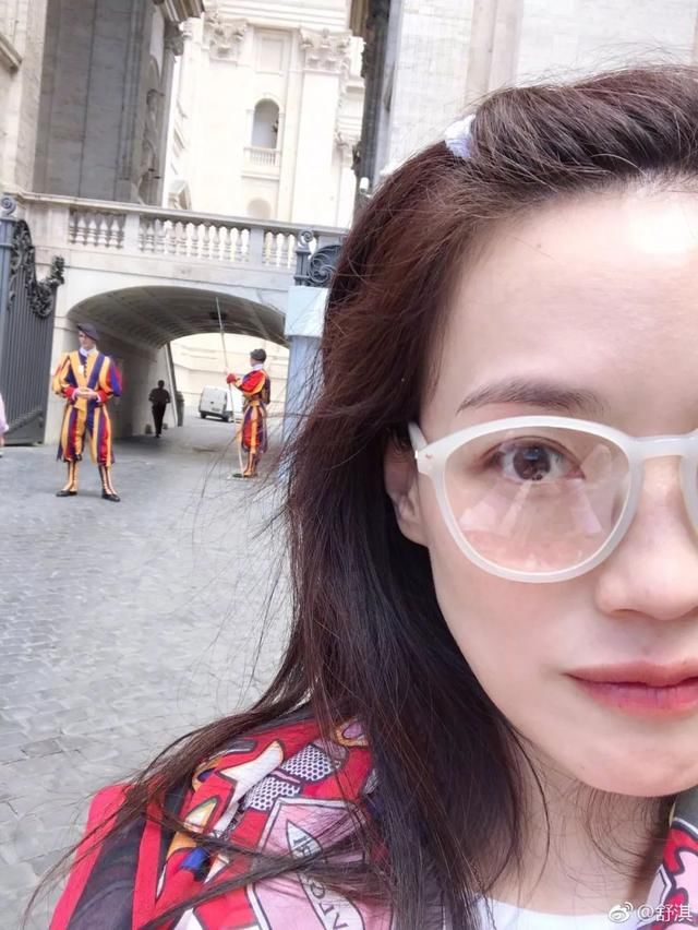 明星｜无滤镜无P图，高清相机下女明星们颜值你给打几分？