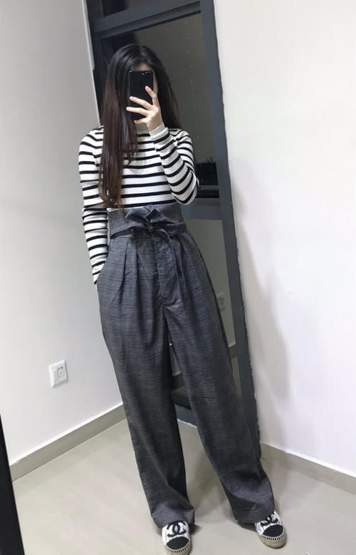  【瞧瞧】建议微胖女孩：别只会穿紧身裤了，瞧瞧下面的网红穿法，遮肉显瘦