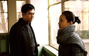 「电视剧」曾是央视主持人，后搭颜丙燕出道，恋过张嘉译，二婚嫁富豪逆生长