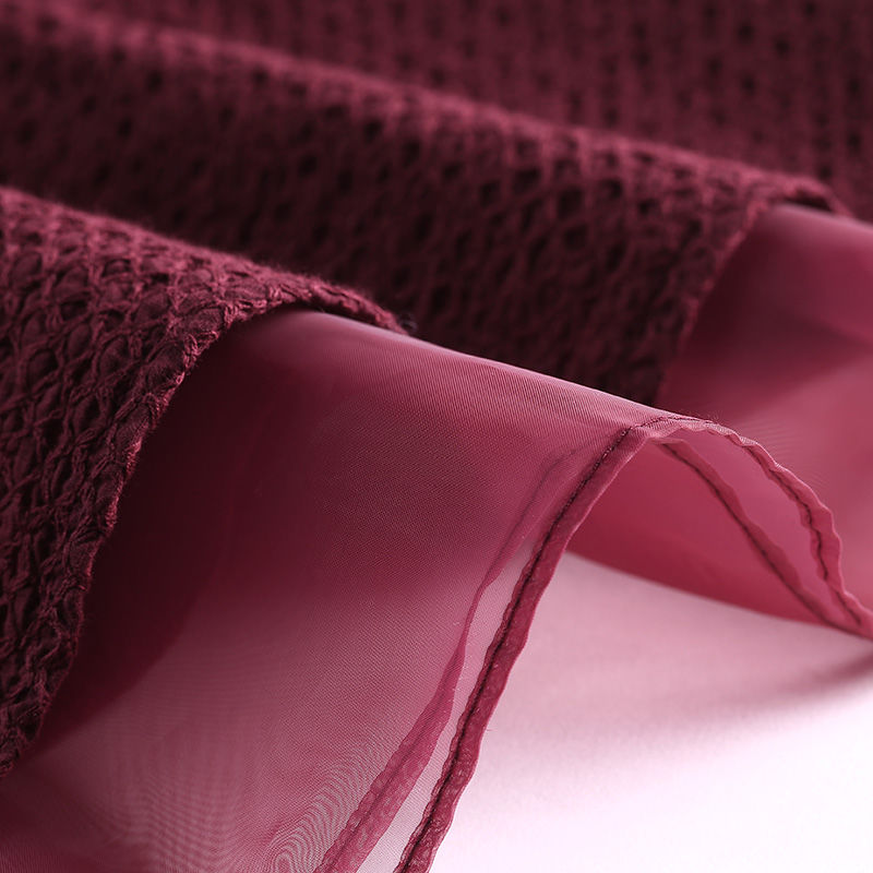 瞧瞧刚出炉的大码小衫，一款比一款洋气，关键舒适百搭