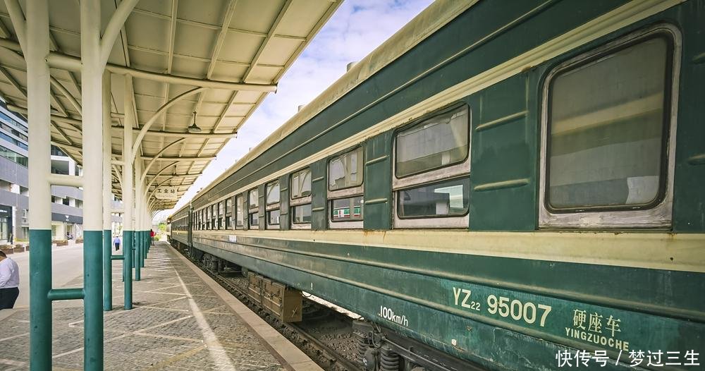  『快节奏』深圳草铺铁路公园，在快节奏闻名的城市，是时光沉淀下来的艺术品