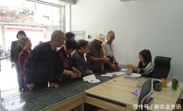  福利会|自由工作者45岁开始交社保，60岁就能领退休金，这样划算