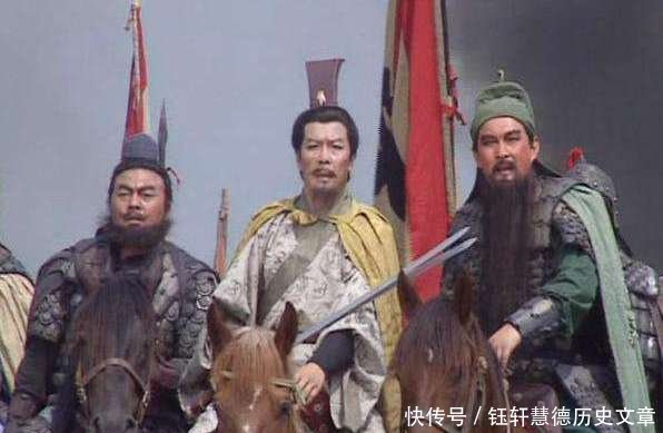 三国:庞统我有一计能保关羽!刘备还是听孔明的!