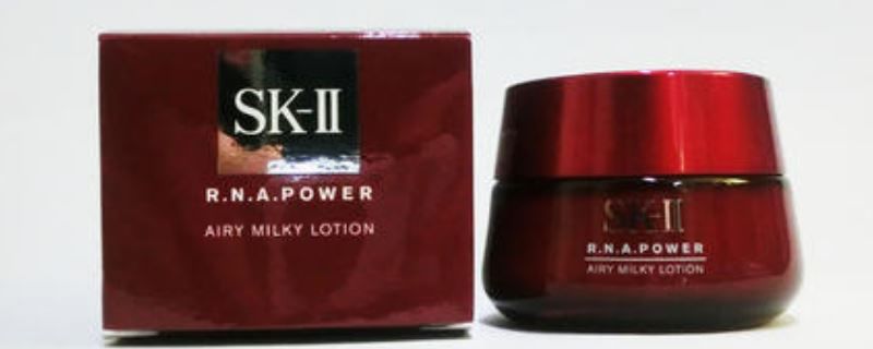  皮肤：先擦乳液还是精华