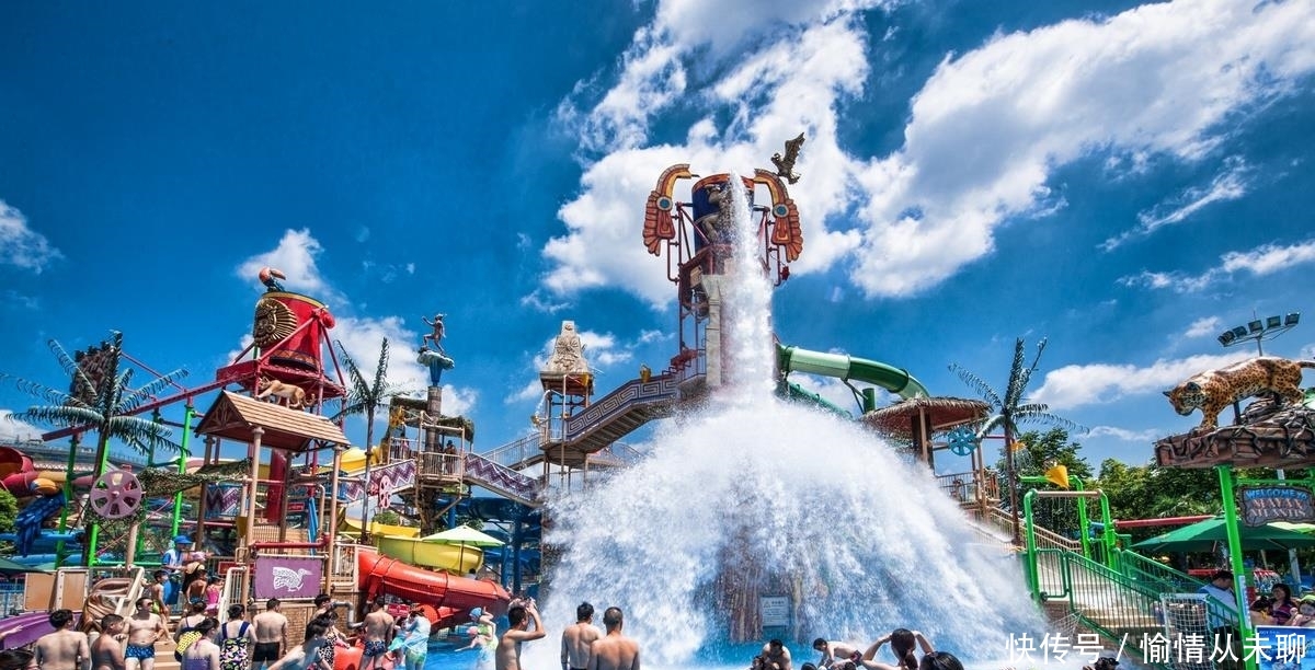 武汉玛雅海滩水公园开园啦！万人比基尼拼MAYA造巨浪点燃夏日狂欢