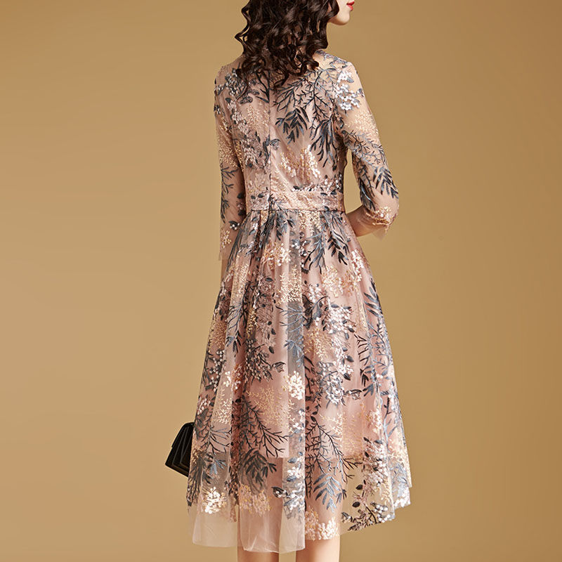 到底是“流氓裙”好看还是“魅惑裙”更美?老公:两件全都买了