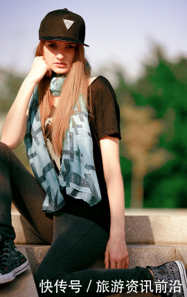 乌克兰美女是多民族混血，她们结合了美女的优点，高鼻梁大眼睛。