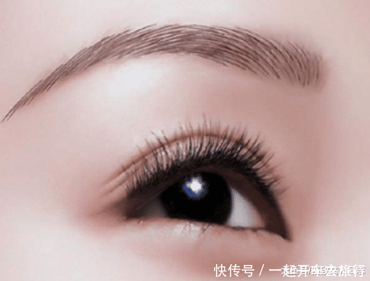  女生@“纹眉”女生5年后变化，10年纹眉师告诉你，现在知道还不晚！