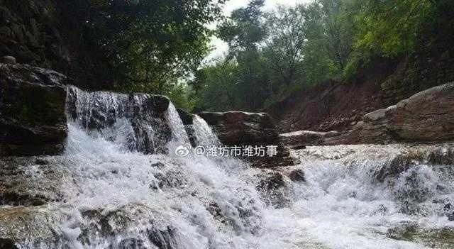 峡谷里的石头村庄,生活像溪水自在随意【2020热门旅游景点】