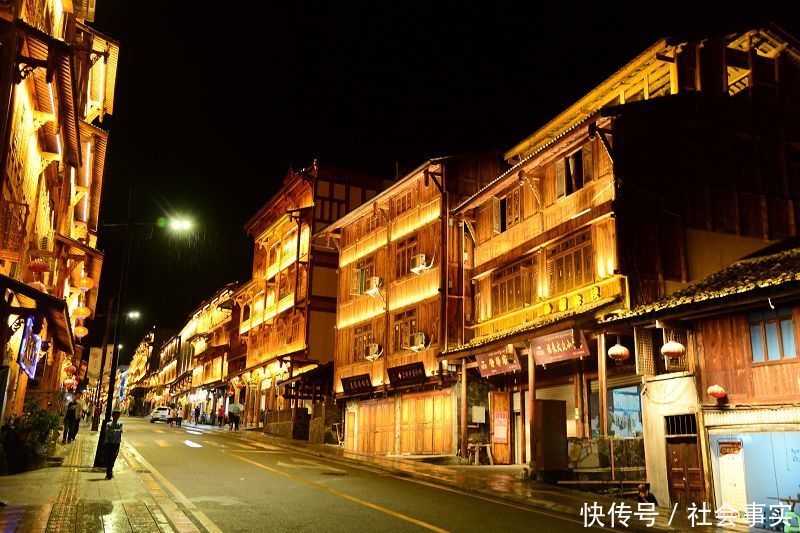 四川甘孜红军长征走过的地方磨西镇