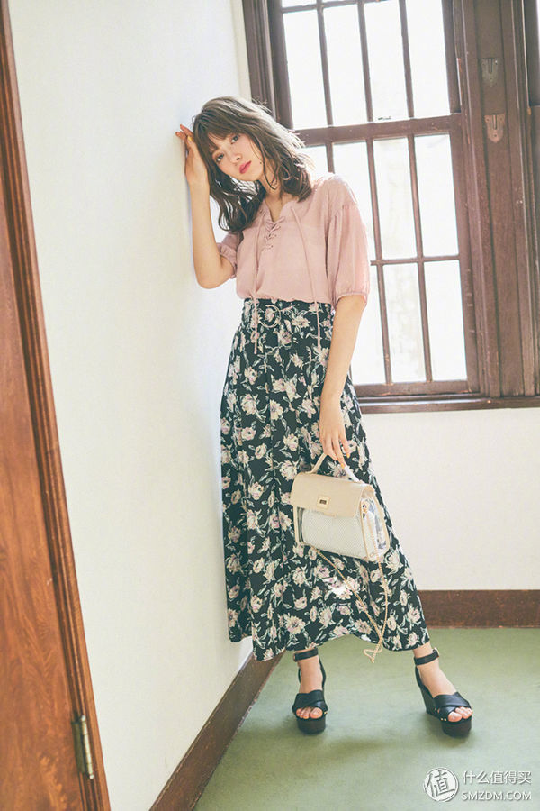 下周穿什么?清爽简约的通勤装，让你赢得好印象!