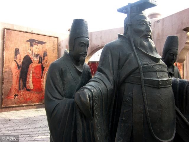 作为开国皇帝的他,不但抱得美人归来,还被称为