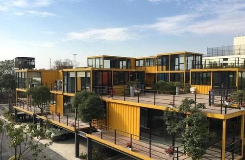  盖房：农村盖房别再用红砖水泥，这种材料便宜又环保，3天能盖个