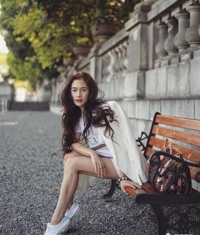  「穿搭」时髦精春天最爱的搭配，美炸了！