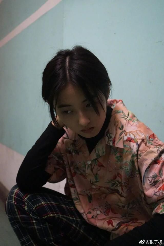  『朋友圈』一名小个子女孩的朋友圈“一周穿搭日记”