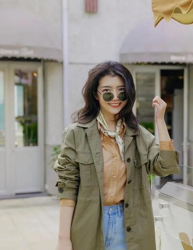  「春天」今年春天扔掉打底衫，2020年流行衬衫叠穿