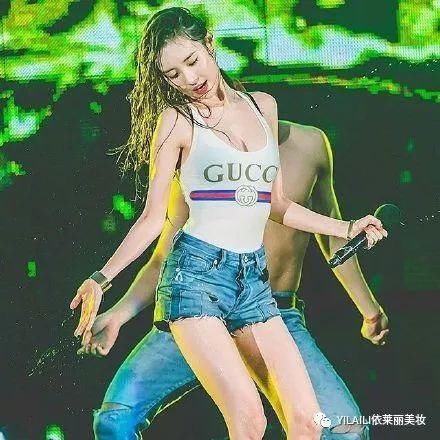 真火了，韩国第一腿精宣美身材不得了，泳衣穿成这效果，不火见怪