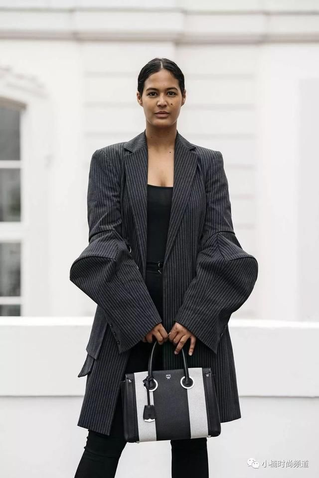 跟随德国女人的脚步，穿出颠覆着装法则的强势风格