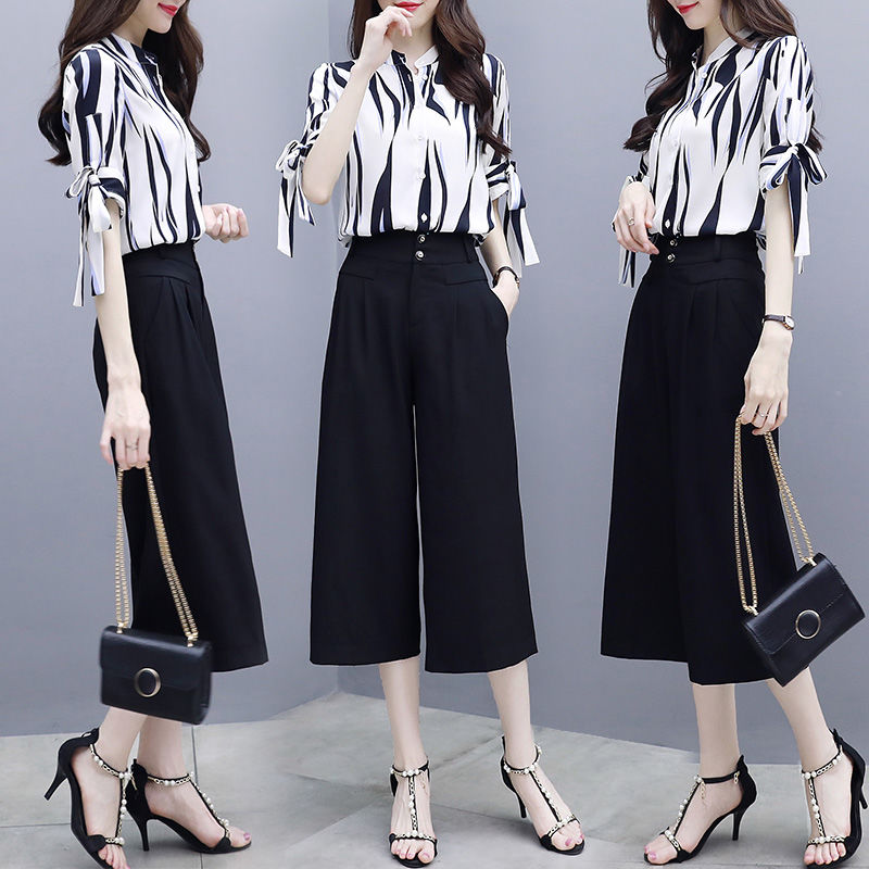 秋后早晚凉，尽量少穿裙，多穿这样的“阔腿裤”套装，美到飞