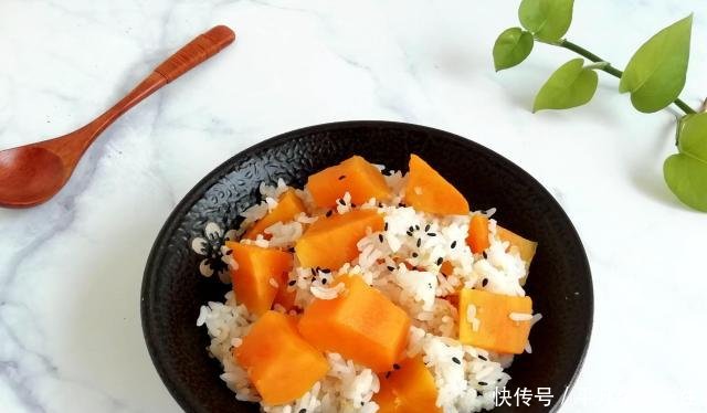  「皮肤」自从婆婆学会这样煮饭后，皮肤变好了，身材苗条了，越活越年轻！