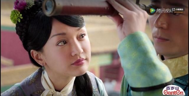 44岁周迅演少女被群嘲?化妆不注意这3点，瞬间老10岁!