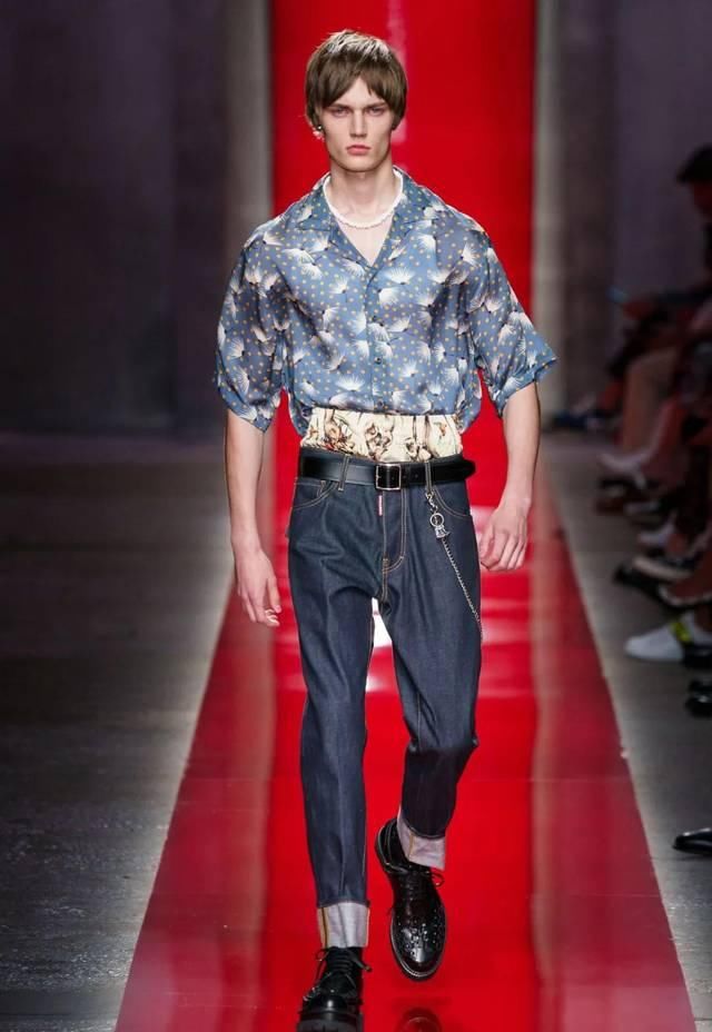  #解决#解决穿搭老大难 | 印花衬衣这么穿「花样男神」人人可