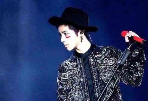 「表演」《歌手》云录制方式后,华晨宇高音不在是加分项,最受伤害的却是他