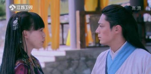 看看紫萱戴过的额饰，一个比一个精致，就知道现在古装剧有多敷衍