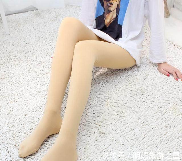 今天姐姐到我家,穿的打底裤太棒了!比假透肉打底裤更美!