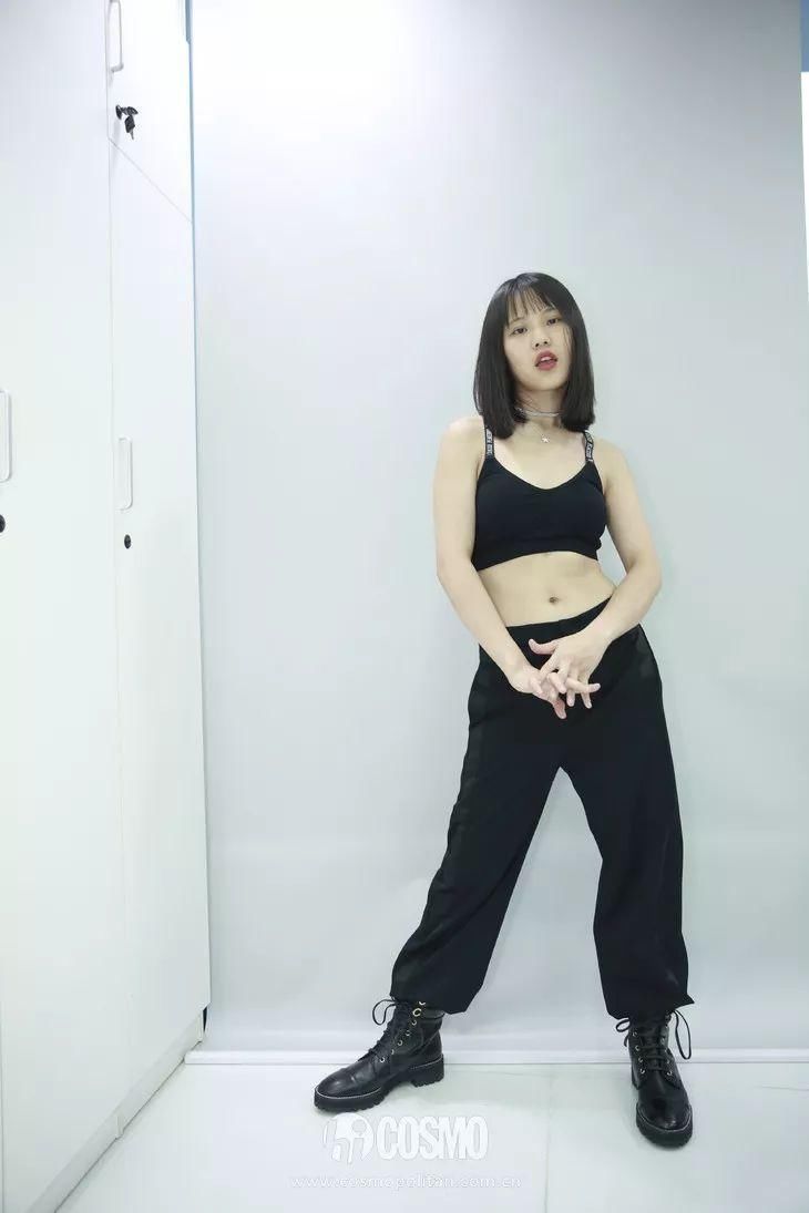 千万别学刘雯穿排扣连衣裙!