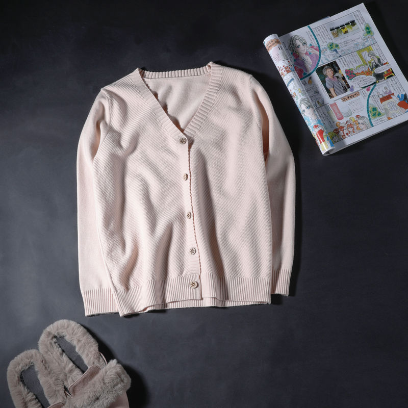 媳妇个子矮，不敢买长裙，9月就穿“秋披肩”，时尚又显高