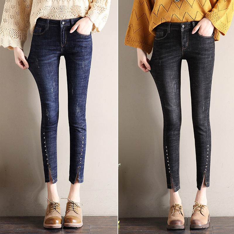 一条简单的牛仔裤，任意搭配穿出不一样的风格，秀出好身材