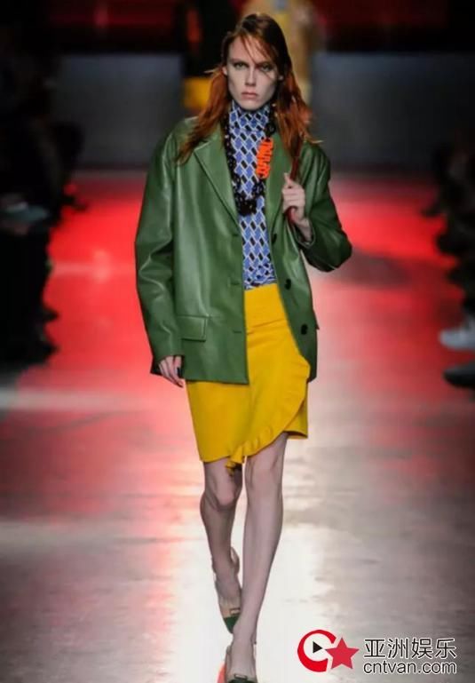 体会过手握极光的感觉吗？把华为P20拿在手里试试！