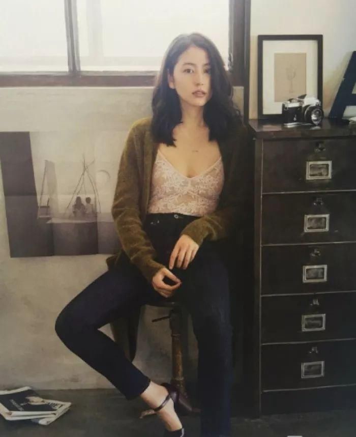 发型|最适合圆脸大脸的显瘦发型，不要再纠结留长还是剪短发啦!