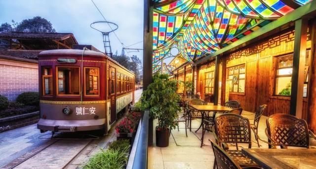 成都出发坐高铁/动车1小时直达!这15个短途旅行圣地等你去打卡(