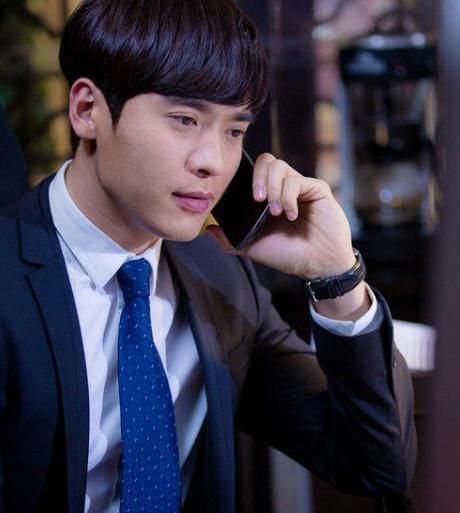 高云翔危险了?王晶疑似联合受害女子转做污点证人，董璇发声回应