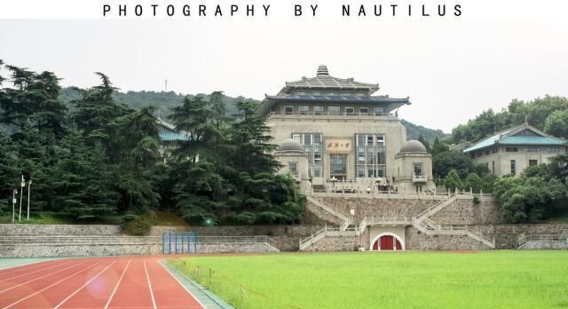 我的名字叫武汉，军运会在即，如何拯救我的焦虑和不甘？