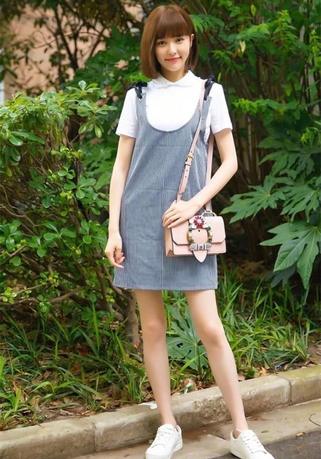 唐嫣这个发型太美了，真的很适合她，感觉年轻了好多