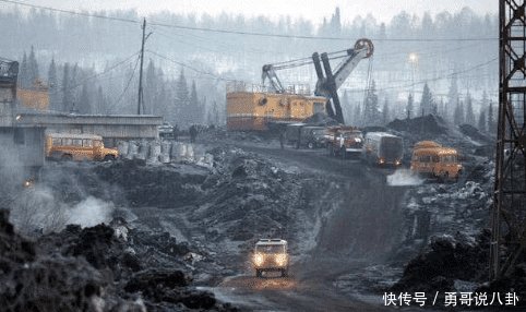 全球已探明最大的煤田, 有2300亿吨, 出产的煤及其罕见, 就在中国