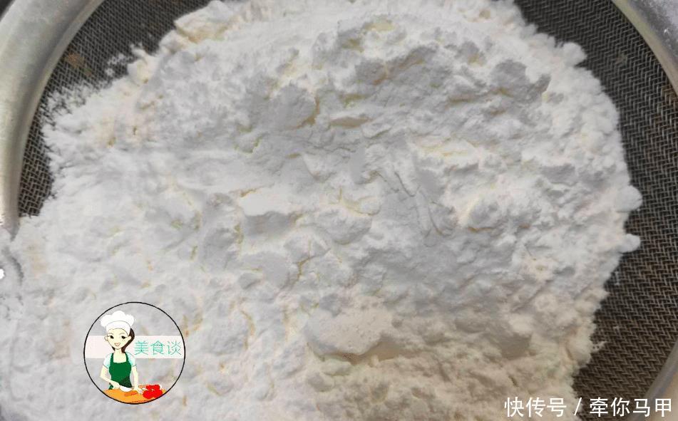 『蒸一蒸就好』蒸红糖糕时,只用面粉就错了,多加一种粉,Q弹蓬松,一次就成功!