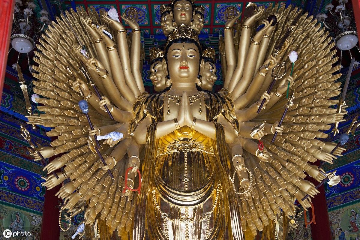 为何要供养观世音菩萨?佛祖释迦牟尼:我和十方如来都是他的弟子