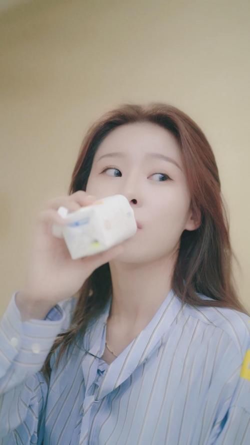 没了滤镜，没了浓妆，抖音女神沉迷马丁沐浴露