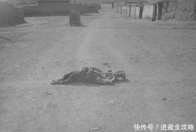 没有公路的旧西藏,藏民怎么翻山越岭磕长头?